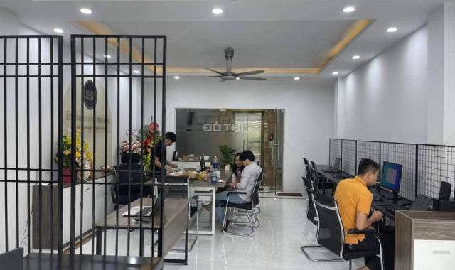 Bán gấp nhà 6 tầng lô DV Tây Nam Linh Đàm 60m2