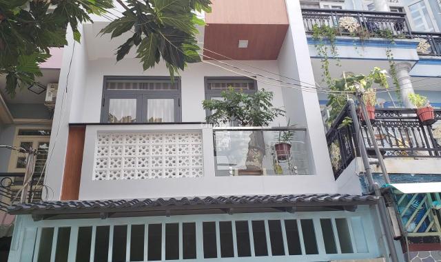Nhà đường Lâm Thị Hố Quận 12, 4mx15m, 1 trệt 2 lầu, giá: 5,290 tỷ