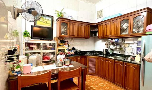 Nhà hiếm có bán Hoàng Văn Thái, Thanh Xuân, DT 46m2 x 4 tầng giá chỉ 5.6 tỷ