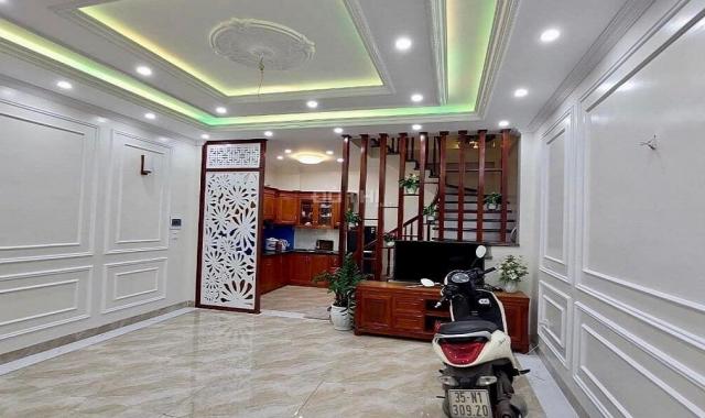 Hiếm nhỉnh 5 tỷ, ô tô ngủ trong nhà 40m2 x 5T, nhà đẹp ở ngay. Phú Diễn - Bắc Từ Liêm