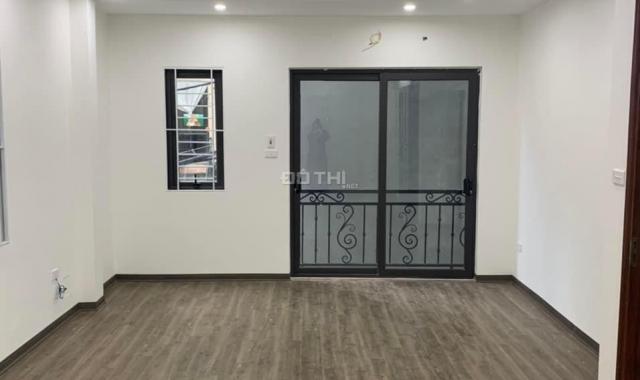 Bán nhà Kim Đồng, 50m2 x 5T x 5.7 tỷ, nhà mới - ô tô cách 15m - gần phố, 0981.948.908