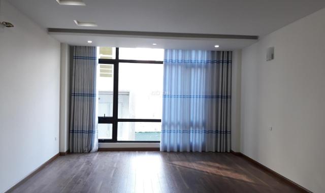 Bán gấp nhà Lê Đức Thọ, Mỹ Đình, ô tô vào nhà, 50m2 * 6 tầng thang máy. Giá: 12,8 tỷ