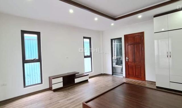 Siêu phẩm Bạch Mai 40m2 mới tinh, 3 ngủ. 20m ra ô tô đỗ