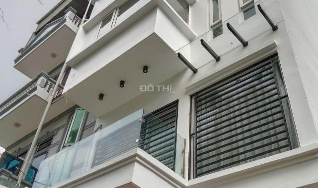 Bán nhà riêng Kim Hoa sát phố 64m2 x 5T ô tô đỗ cửa MT: 4.35m gần Xã Đàn - Đống Đa