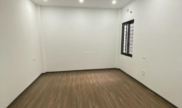 Bán nhà Ngọc Trì - Thạch Bàn, 15m ra ngõ ô tô, 30m2 giá 2,75 tỷ