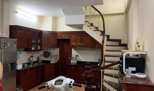 Bán nhanh nhà ngõ 13 Dốc Tam Đa, giá 5.5 tỷ 50m2x4T, ngõ thông