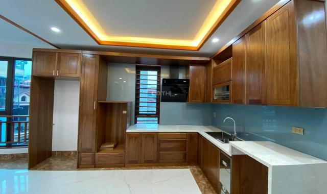 Mặt phố Nguyễn Trãi, Thanh Xuân, 120m2, nhỉnh: 40 tỷ, 8 tầng, MT: 5m, cho thuê 200 triệu/tháng