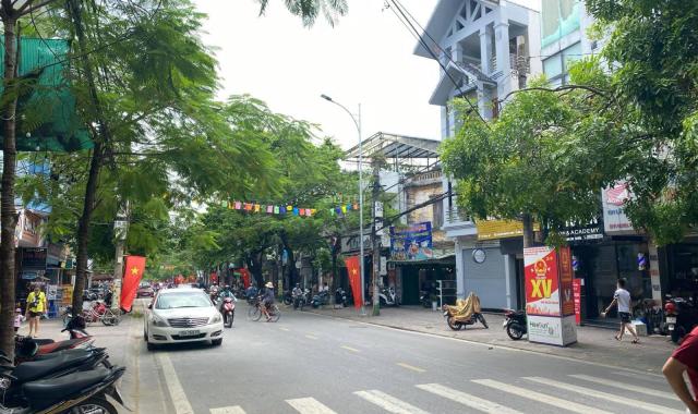 Bán nhà mặt đường Lương Khánh Thiện, ngay gần chợ Ga