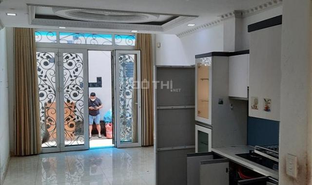 Nhà ngay ngã tư Hàng Xanh, Bình Thạnh, 70m2, chỉ 7 tỷ 200