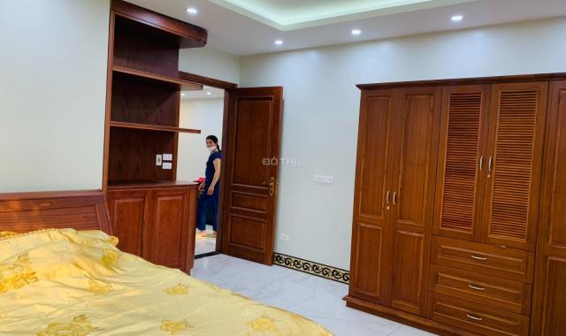 Cho thuê căn hộ 170m2, 3PN đầy đủ nội thất tòa 101 Láng Hạ, Đống Đa, Hà Nội