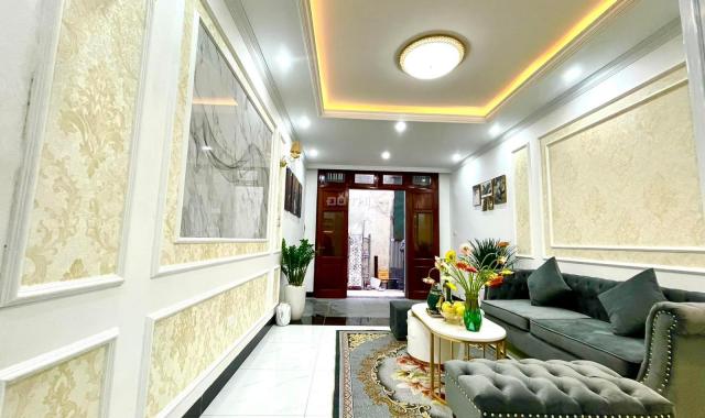 Bán nhà riêng tại đường Hoàng Văn Thái, Phường Khương Trung, Thanh Xuân, DT: 47m2 giá: 11 tỷ