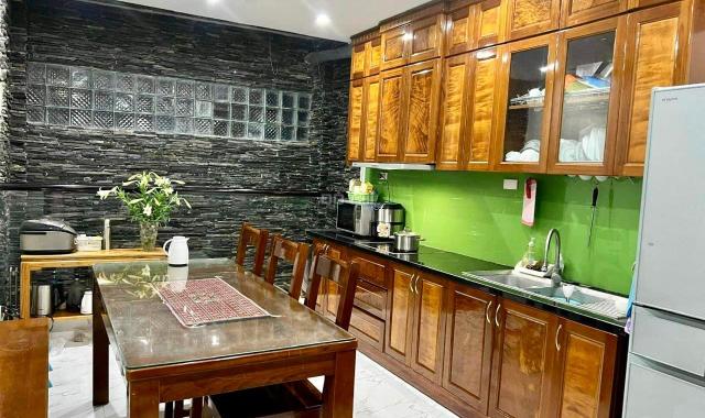 Bán nhà mặt ngõ Thái Thịnh - ô tô - 55m2 - 4T - giá 8,2 tỷ - LH: Lê Hà - 0773361988