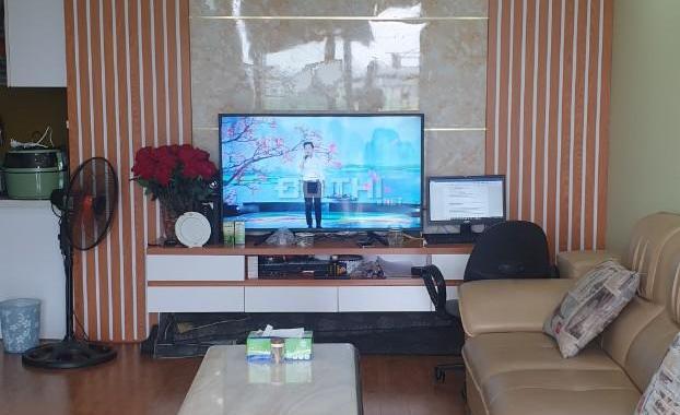 Chính chủ bán căn hộ NO-08 Giang Biên, full nội thất, view khu vui chơi, 72m2, 2 PN, nhỉnh 2tỷ