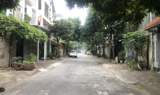 Gia đình em trai cần tiền bán gấp lô đất nằm trong khu đấu giá Tầm Dâu phường Việt Hưng
