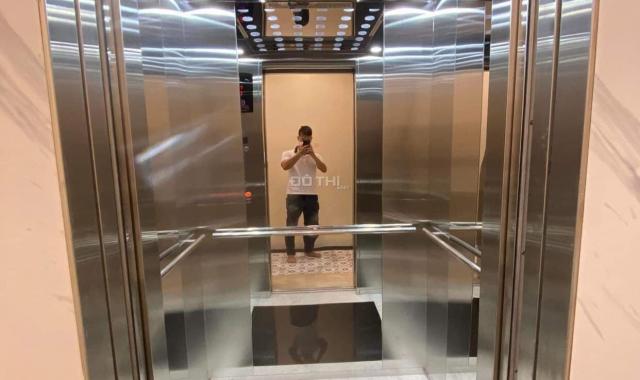 Siêu phẩm Yên Lãng - 7 tầng thang máy - ngõ thông ô tô chạy vòng quanh - thích hợp làm VP