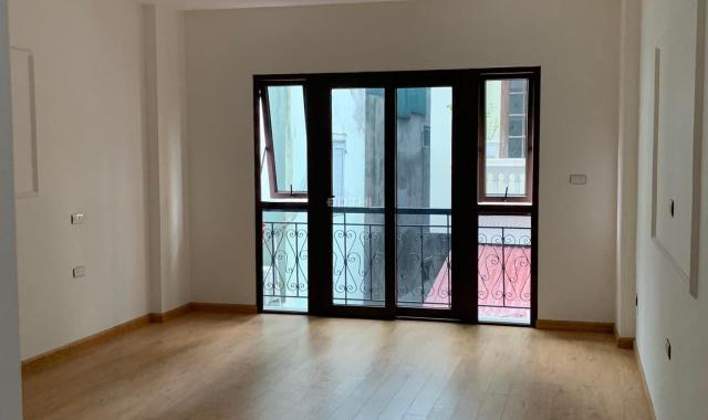 Bán nhanh nhà ngõ 264 Âu Cơ, giá 4 tỷ, 40m2x3T, ngõ thông