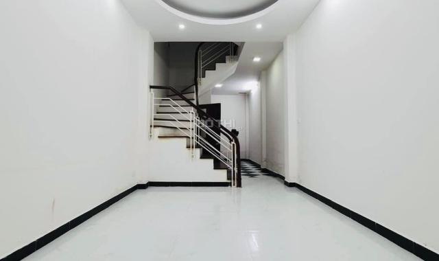 36m2, 5 tầng, 30m ra mặt phố - Nhà riêng Chính Kinh, Thanh Xuân giá rẻ cần bán ngay