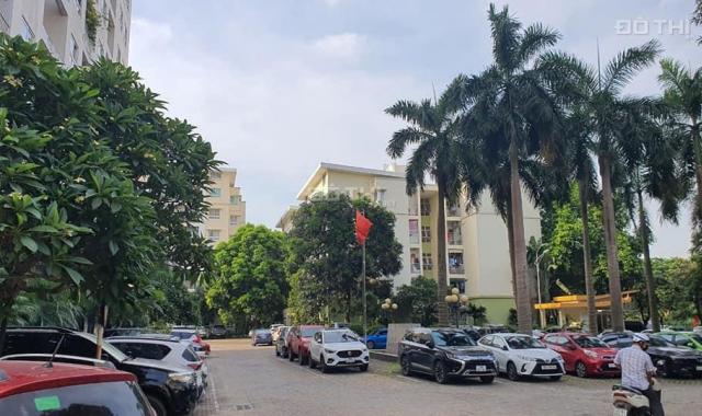 Bán căn hộ 3 ngủ chung cư CT18 Việt Hưng, gia chủ thành đạt, không gian thoáng mát, 100m2, 2,19 tỷ