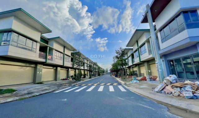 Shophouse kinh doanh 2 tầng, mặt tiền Vành Đai 4 cách đại học Việt Đức 300m