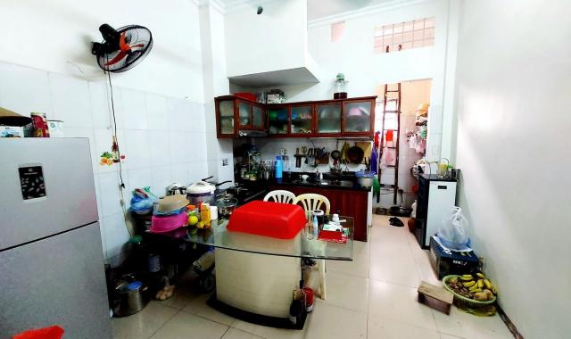 Bán nhà Vương Thừa Vũ, Thanh Xuân, nhà đẹp, vị trí đẹp. DT 56 m2 x 4 tầng, giá 6.5 tỷ