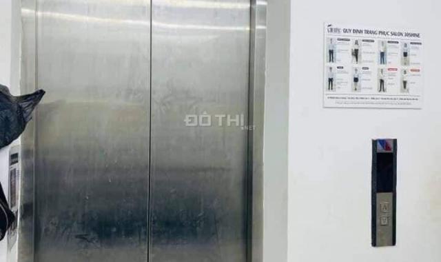 Bán gấp nhà mặt phố Phùng Hưng, 152m2, 7T, MT 6.93m, 36 tỷ