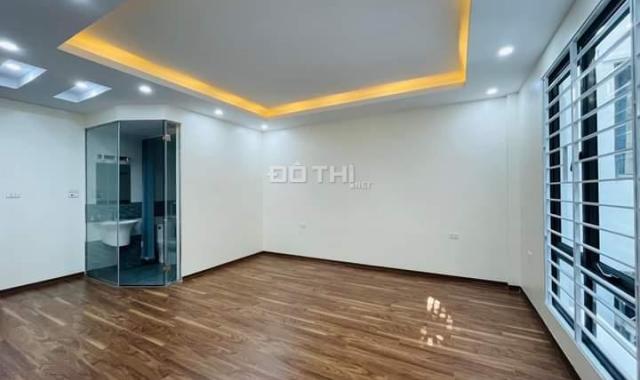 Bán nhà mặt đường Quận Hoàng Mai Dt 39 m2 x 5 tầng gara kinh doanh