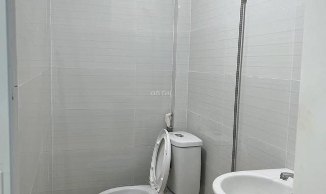 Bán nhà hẻm 487 Huỳnh Tấn Phát, Quận 7, hẻm 5m, 17,2m2 giá chưa đến 2 tỷ, LH 0989149953