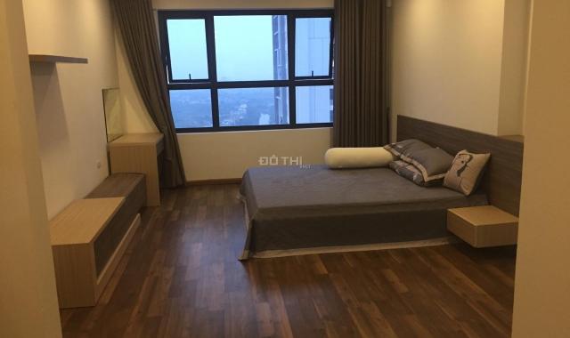 Cần bán nhanh căn hộ 3 phòng ngủ tại chung cư Goldmark City - Hồ Tùng Mậu, view đẹp, full nội thất