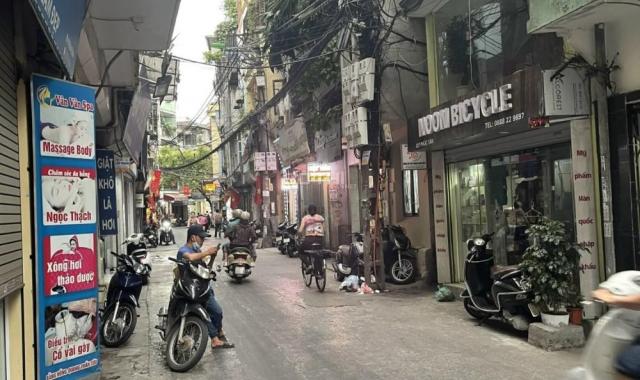 Mặt phố Hoàn Kiếm ô tô tránh mặt tiền rộng kinh doanh ngày đêm