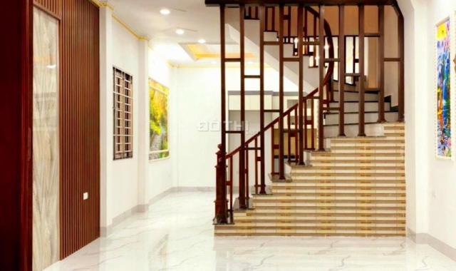 Bán nhà đường Láng, Đống Đa: 32m2*5T nhỉnh 3 tỷ nhà đẹp, ngõ thoáng, gần phố, xây chắc chắn