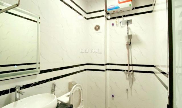 Bán nhà đường Láng, Đống Đa: 32m2*5T nhỉnh 3 tỷ nhà đẹp, ngõ thoáng, gần phố, xây chắc chắn