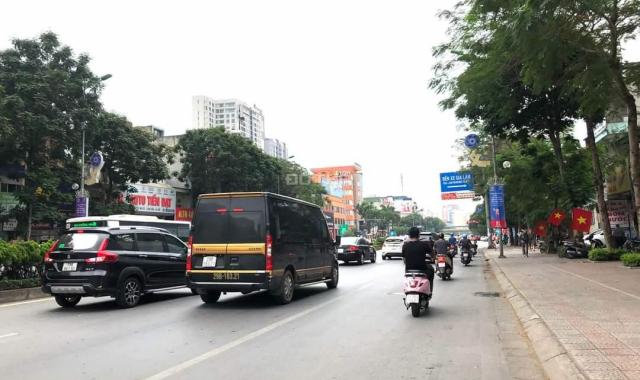Nhà Nguyễn Văn Cừ, ngõ đường nhựa ô tô, cách 20m ra đường lớn, DT 100m2, MT 4.4m