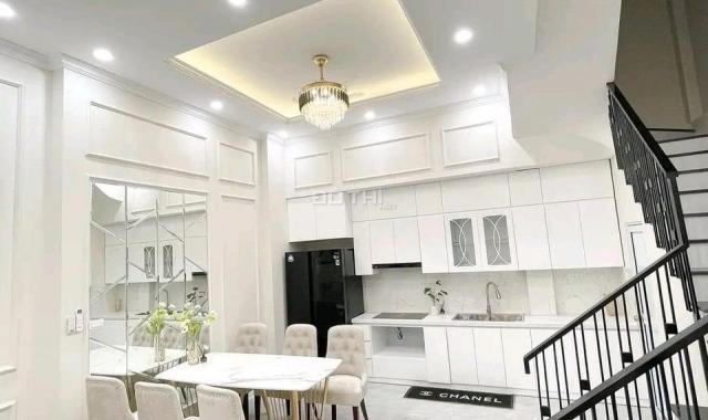 Bán nhà Giải Phóng, 40m2 x 5T x 4.05 tỷ, ô tô cách 50m, ngõ thông, 0981.948.908