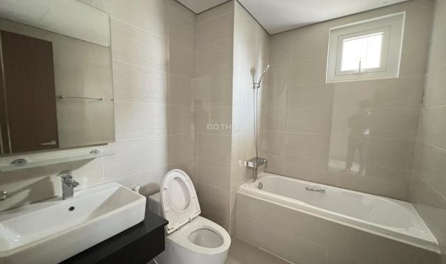 Bán căn hộ chung cư tòa L5 tầng trung, 153m2, 3 ngủ, 2 wc, đồ nguyên bản, giá 8,1 tỷ