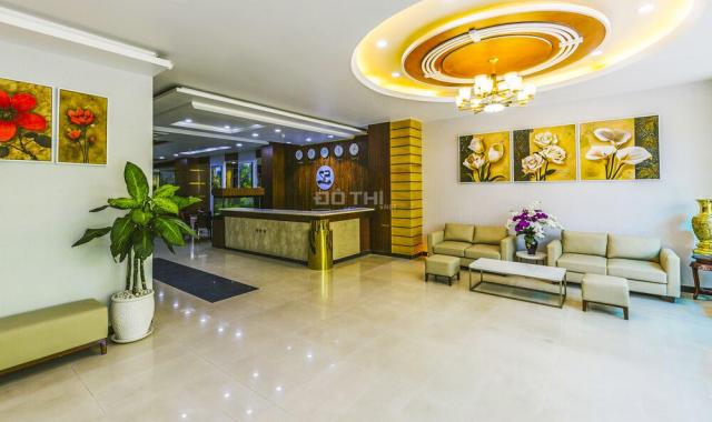 Bán khách sạn mặt tiền Thái Văn Lung Quận 1 1 hầm 1 trệt 10 lầu 8.7x28m