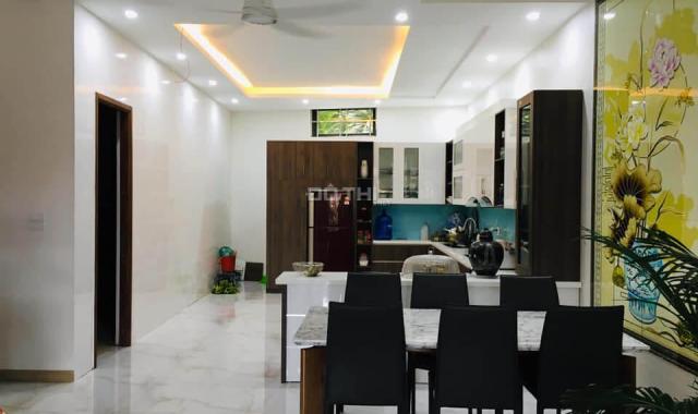 Bán tòa nhà mặt tiền Trần Nhân Tôn ngay Ngô Gia Tự, Q10, DT 7.3x16m. Giá 35 tỷ