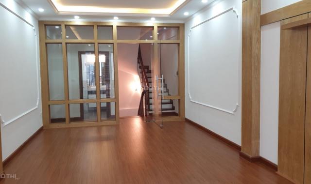 Đem không gian quê lên phố, nhà cực đẹp, có sân riêng, 52m2 5 tầng, Vĩnh Phúc, Ba Đình