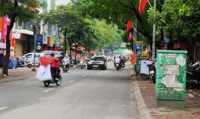 Bán toà nhà văn phòng 8 tầng - mặt phố Lương Định Của - dòng tiền thu cực khủng