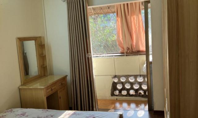 Chính chủ cho thuê căn hộ mới sửa tại E6 khu tập thể Quỳnh Mai, nội thất đầy đủ LH: 0974799178