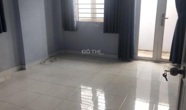 Nhà rẻ đường Hoàng Hoa Thám(4x10m) 2 tầng giá 11tr/th, TL gần chợ