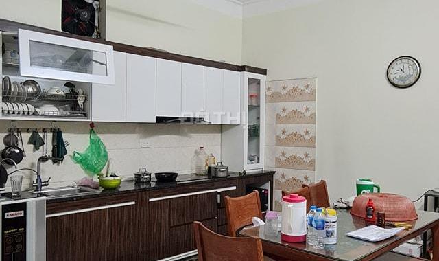 Nhà mặt phố Hoa Lâm, kinh doanh sầm uất, DT 110m2, MT 5m hiếm nhà bán