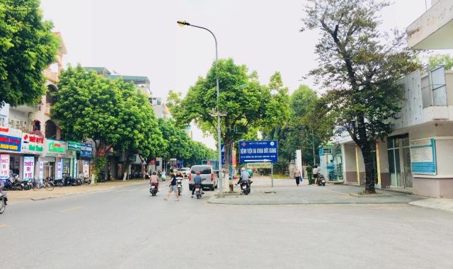 Cần bán căn xây mới 5 tầng ở phố Trường Lâm, Long Biên 3,5 tỷ