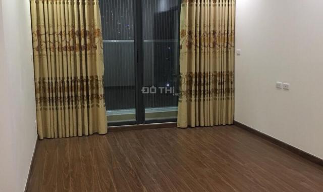Cho thuê chung cư tại Yên Hòa Thăng Long, 2 phòng ngủ, đồ cơ bản, 9 tr/th