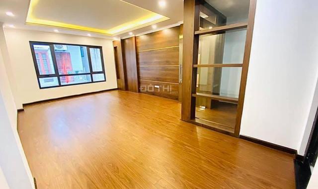 Chỉ 4.48 tỷ bán nhà Kim Mã, Ngọc Khánh, 35m2, 5 tầng, 20m ra ô tô, duy nhất 1 căn mới cực đẹp