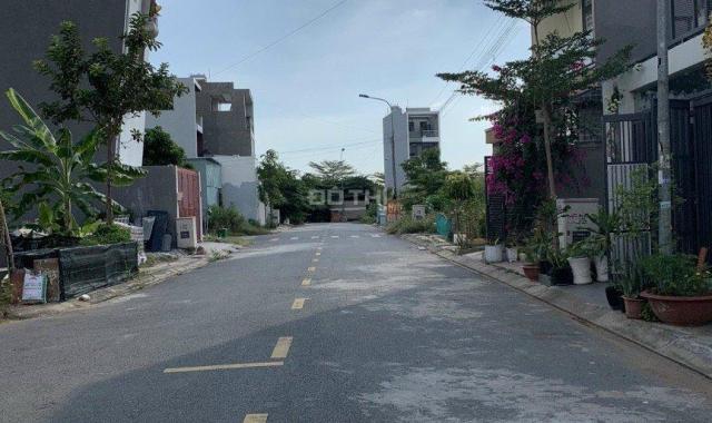 Bán đất tại đường Bưng Ông Thoàn, Phường Phú Hữu, Quận 9, Hồ Chí Minh diện tích 54.1m2 giá 3.8 tỷ