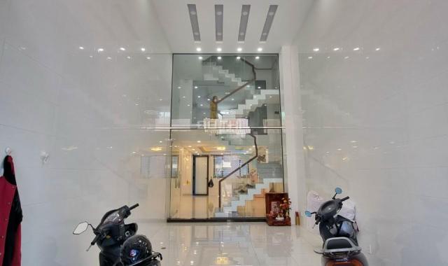 Nhà đẹp HXH Hậu Giang 4,2x19m nở hậu 10m 4 tầng + lửng gần chợ Phú Định