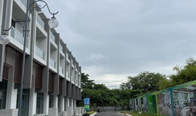 Bán nhà mặt phố tại dự án Phố Đông Village, Quận 2, Hồ Chí Minh diện tích 100m2 giá 10,7 tỷ