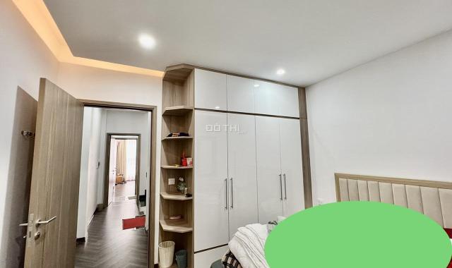 Cần bán gấp nhà phố Mai Dịch, 58m2, 6T, phân lô, ô tô dừng đỗ ngày đêm, 14 tỷ