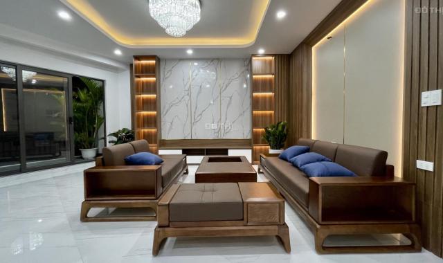 Cần bán căn nhà 7 tầng mặt phố Minh Khai mới, diện tích 80m2 giá 19,5 tỷ