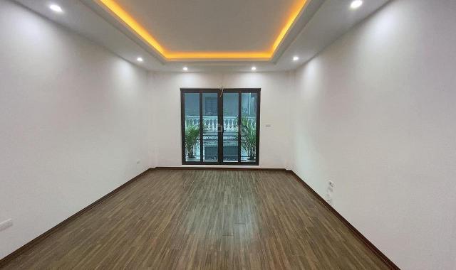 Bán nhà Minh Khai, 50m2 x 5T x 3,95 tỷ, ô tô cách 30m, sân để xe riêng